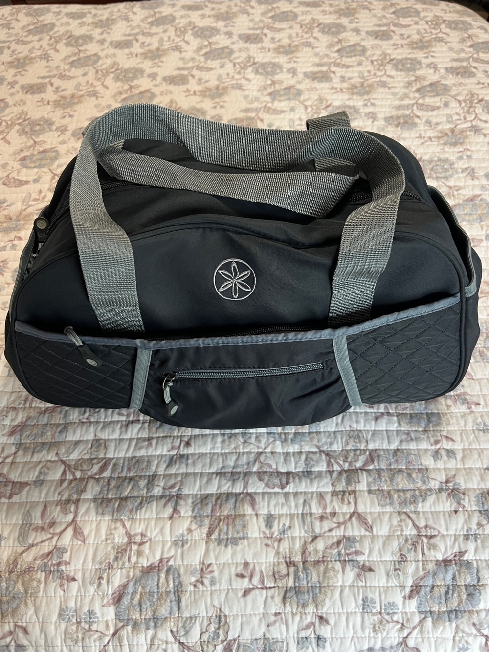 GAIAM Bag